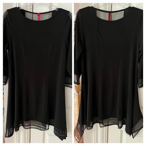 🍄Unique top by ic Connie